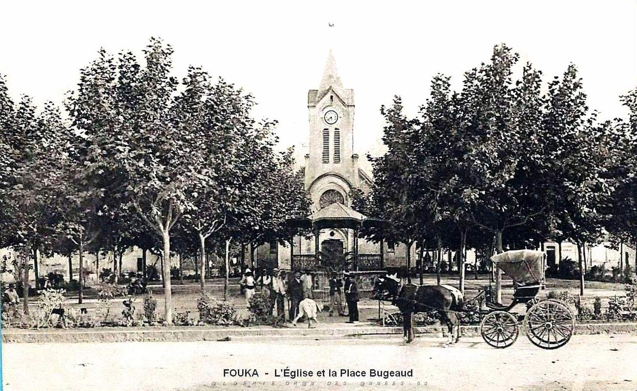 1275- Fouka - eglise et Place Bugeaud.jpg